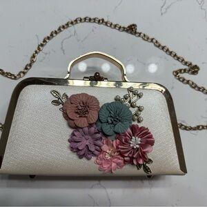 Floral Embellished Cream Clutch